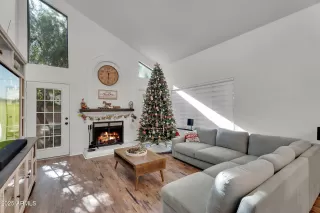 Photo #3: 6958282 Listing