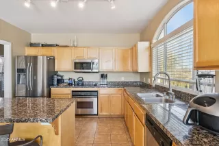 Photo #4: 6958314 Listing