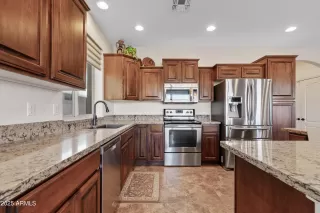 Photo #3: 6958318 Listing 