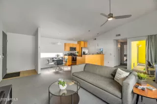 Photo #2: 6958427 Listing 