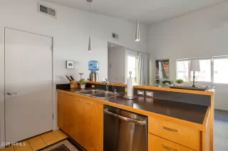 Photo #3: 6958427 Listing 