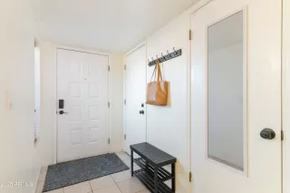 Photo #3: 6958597 Listing