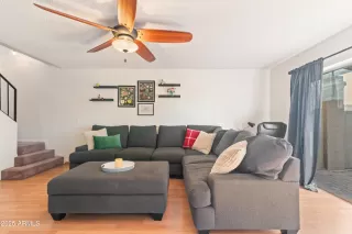 Photo #6: 6958597 Listing