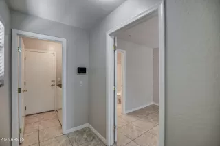 Photo #4: 6958687 Listing