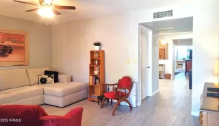 Photo #3: 6958805 Listing