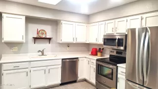 Photo #5: 6958805 Listing