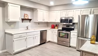 Photo #6: 6958805 Listing