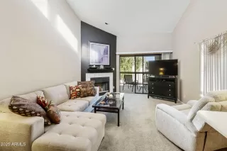 Photo #1: 6958847 Listing 