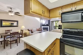 Photo #5: 6958847 Listing 