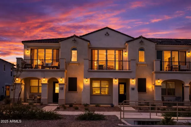 MLS: 6958863 Condo For Sale