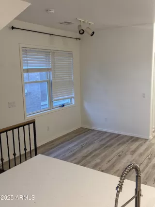 Photo #2: 6958864 Listing 