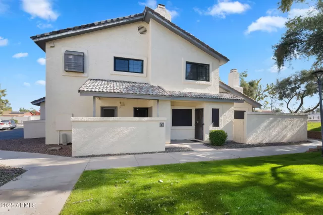 MLS: 6959077 Condo For Sale