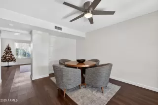 Photo #6: 6959119 Listing