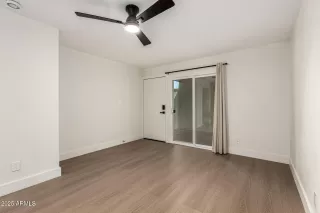 Photo #5: 6959174 Listing