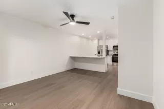 Photo #6: 6959174 Listing