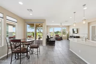 Photo #5: 6959432 Listing 