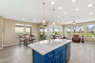 Photo #6: 6959432 Listing 