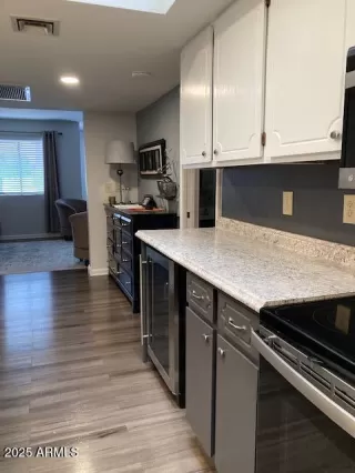 Photo #5: 6959973 Listing 