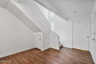 Photo #3: 6960001 Listing