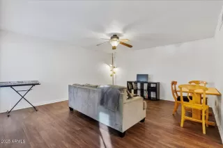 Photo #6: 6960001 Listing