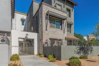 Photo #1: 6960024 Listing 