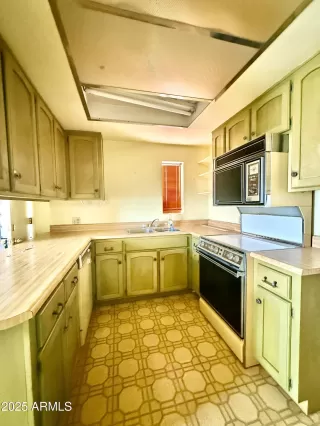 Photo #3: 6960112 Listing 