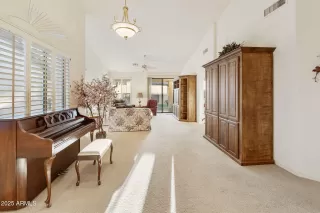 Photo #2: 6960163 Listing 