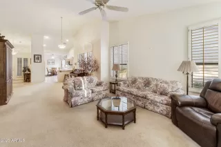 Photo #6: 6960163 Listing 