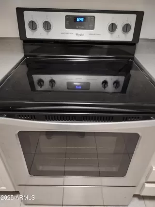 Photo #6: 6960381 Listing 