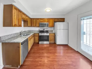 Photo #5: 6960524 Listing 