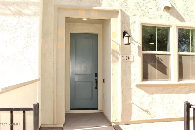 MLS: 6960578 Condo For Sale