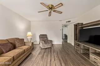 Photo #6: 6961221 Listing