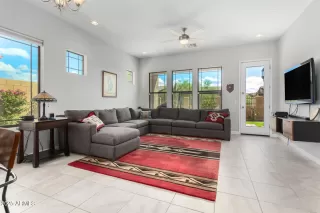 Photo #6: 6961418 Listing 