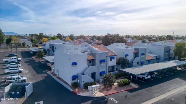 MLS: 6961608 Condo For Sale