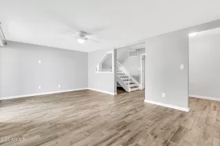 Photo #4: 6961759 Listing 