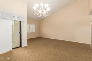 Photo #5: 6961916 Listing 