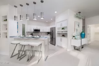 Photo #1: 6962188 Listing 