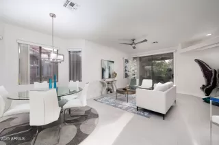 Photo #6: 6962188 Listing 