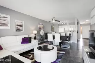 Photo #2: 6962301 Listing 