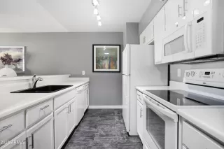 Photo #5: 6962301 Listing 