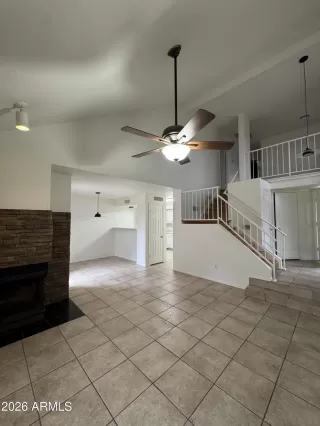 Photo #4: 6962867 Listing