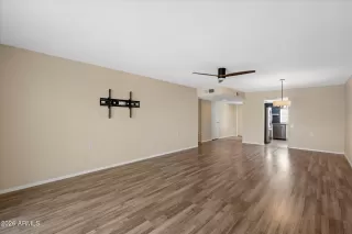 Photo #3: 6963108 Listing