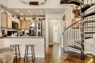 Photo #4: 6963112 Listing