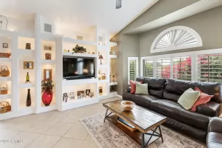 Photo #6: 6963182 Listing 