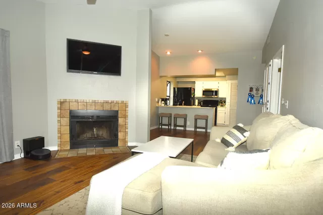 MLS: 6963186 Condo For Sale