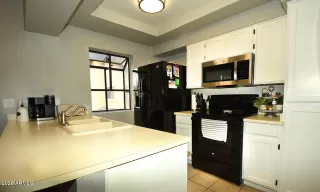 Photo #6: 6963186 Listing 