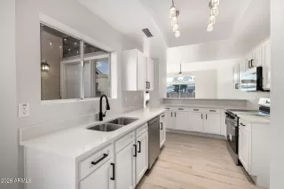 Photo #5: 6963241 Listing 