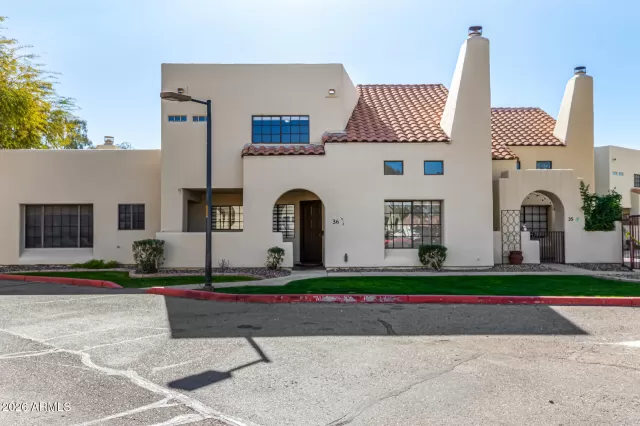 MLS: 6963416 Condo For Sale