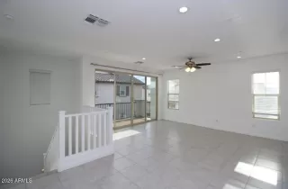 Photo #6: 6963425 Listing 