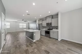 Photo #6: 6963435 Listing 